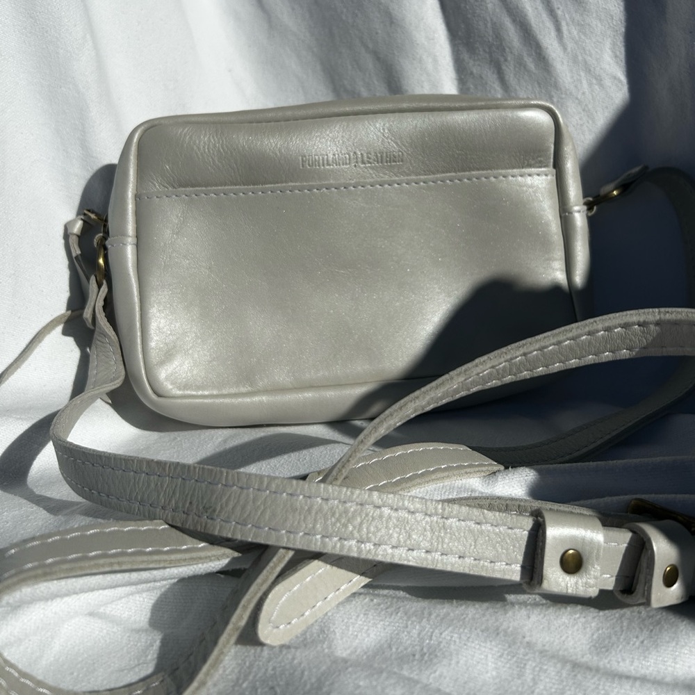 Elegant Pearl White Crossbody Bag